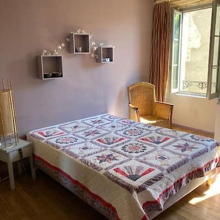 Grand Appartement Tres Clair Pres Centre Ville Argentat Exterior foto